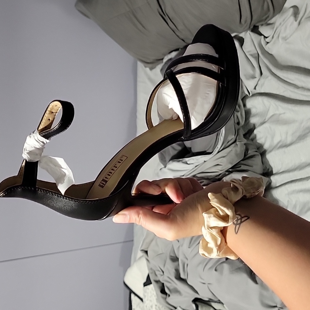 NW Back high heels - Picture 2 of 5